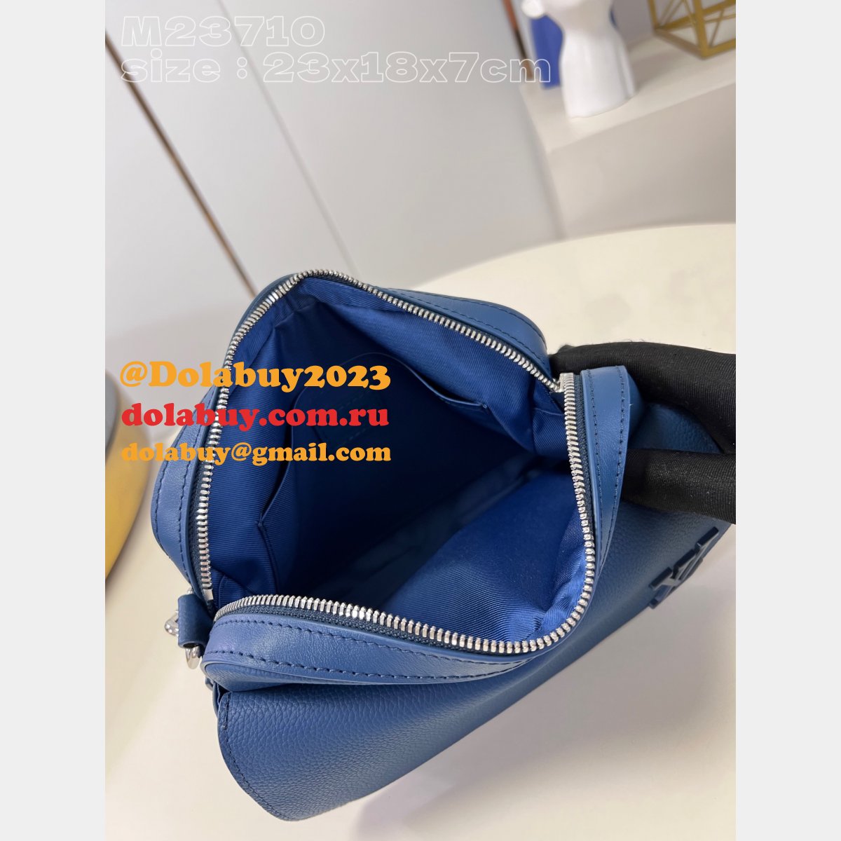 7 Star Fastline Messenger LV Aerogram M23710 Replica Louis Vuitton Bag