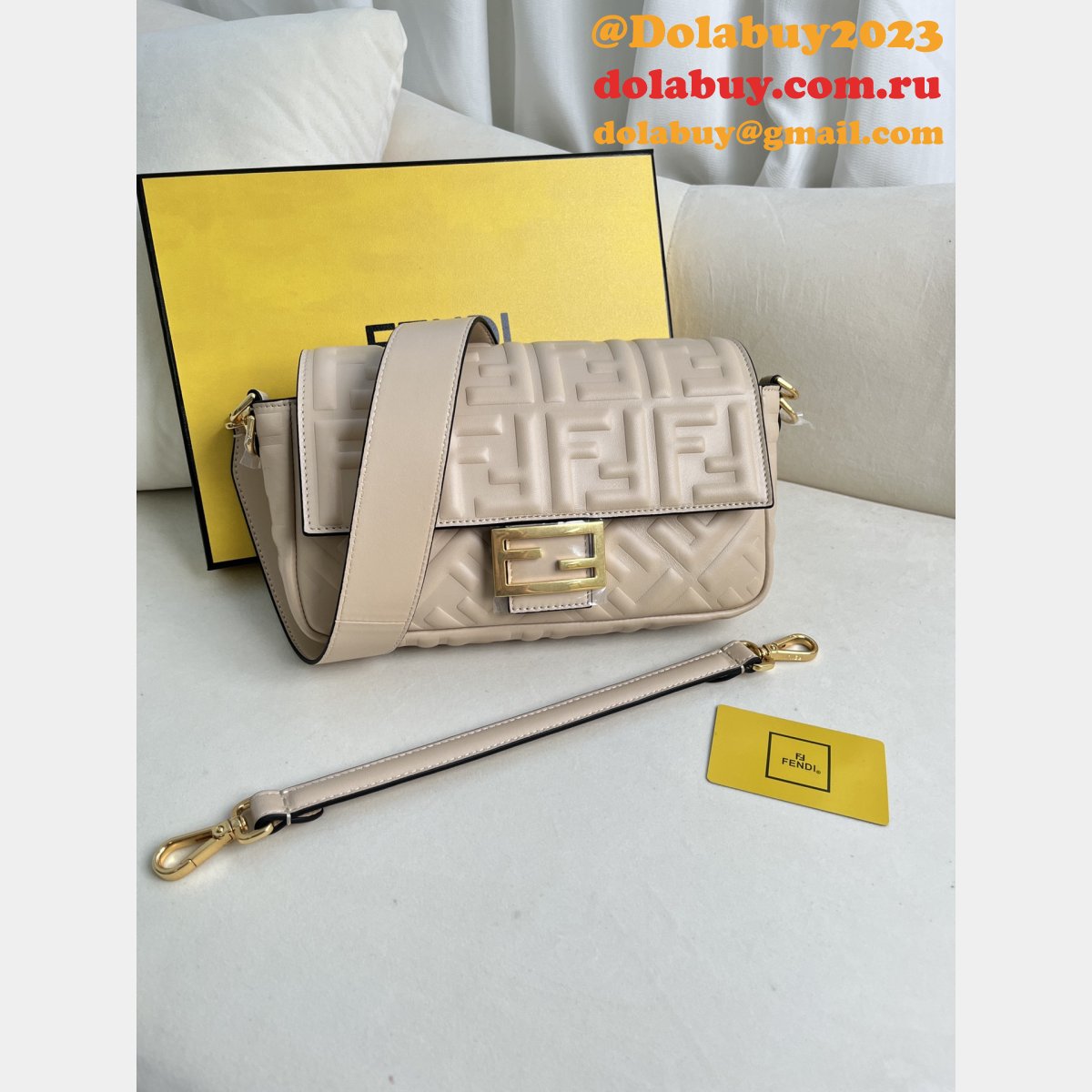 7 Star fendi Iconic Baguette Medium bag 211
