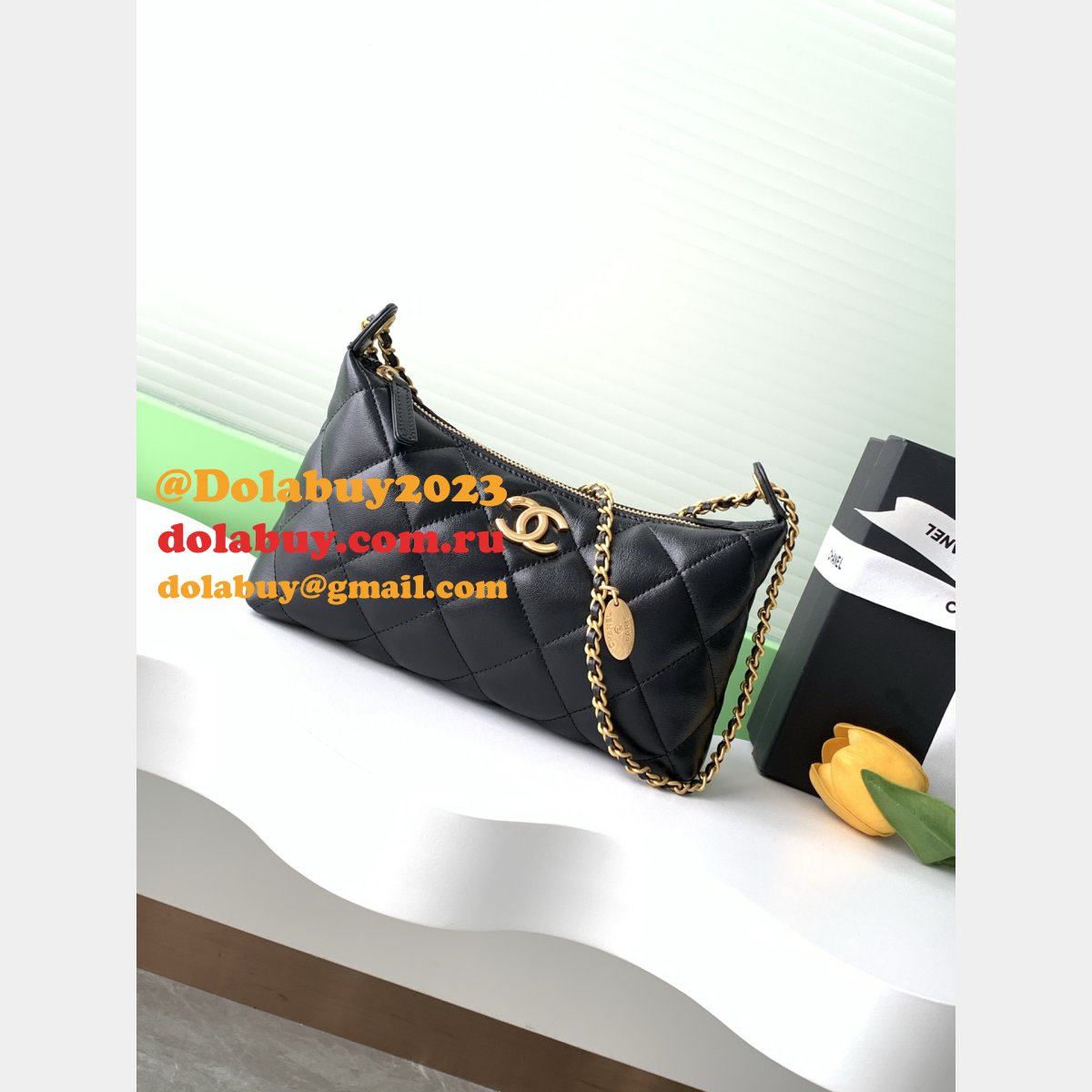 Copy Looking For Hobo 1:1 Mirror AS5528 Black/White Handbag