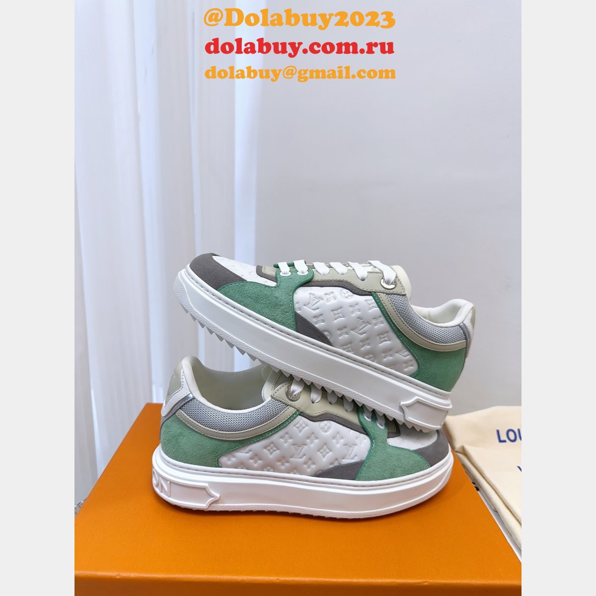 LOUIS VUITTON LUXURY Time Out Sneaker