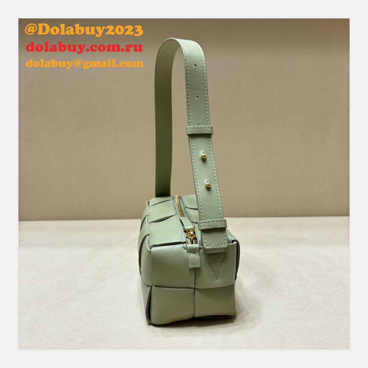 Designer BOTTEGA VENETA BRICK CASSETTE