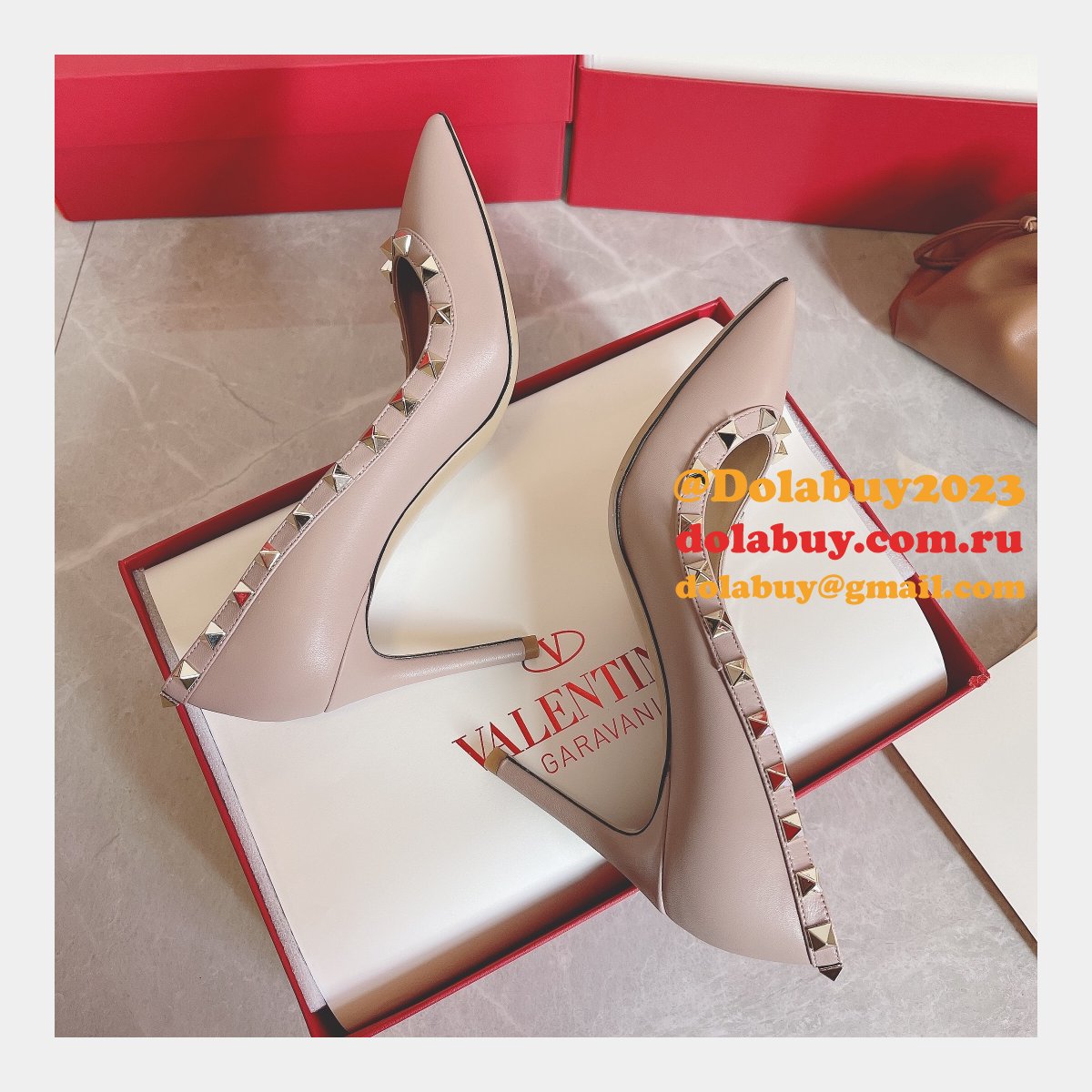 How Every Designer Fake Valentino Rockstud Pumps