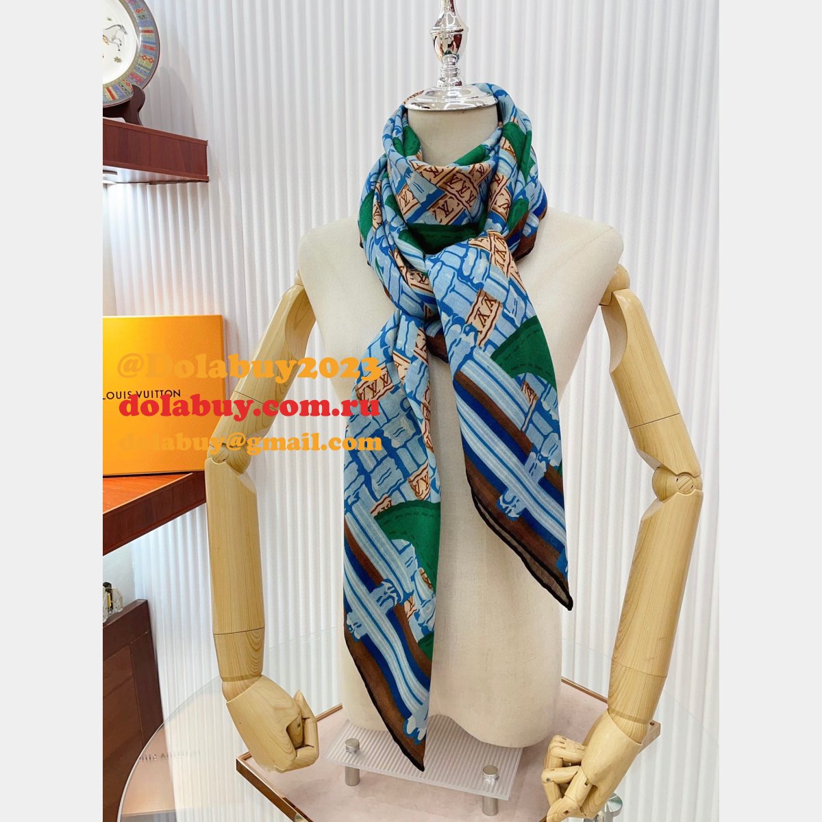 Fashion 7 Star LV CASHMERE SCARF