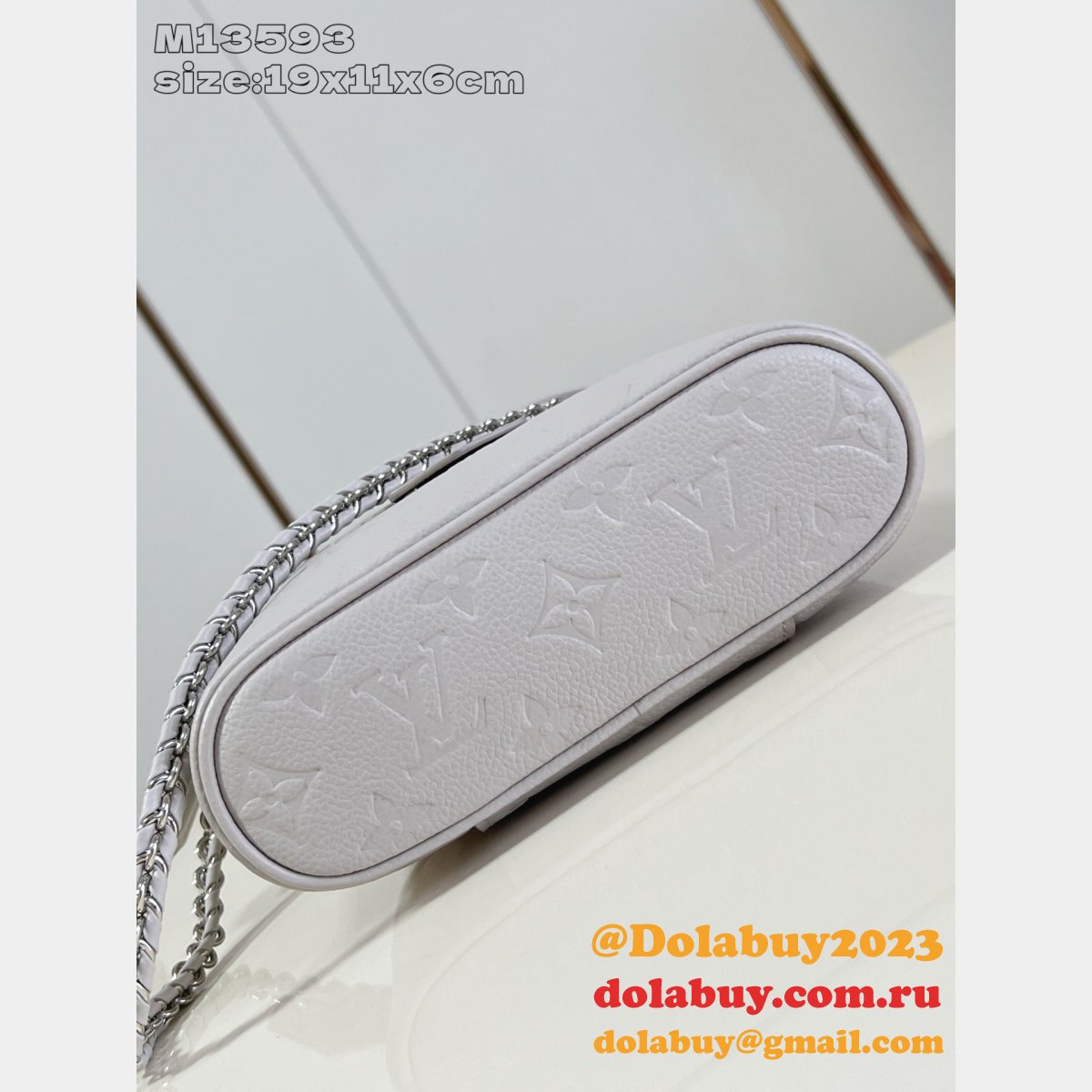 Louis Vuitton M13593 New Vanity Chain Pouch Copy Bag