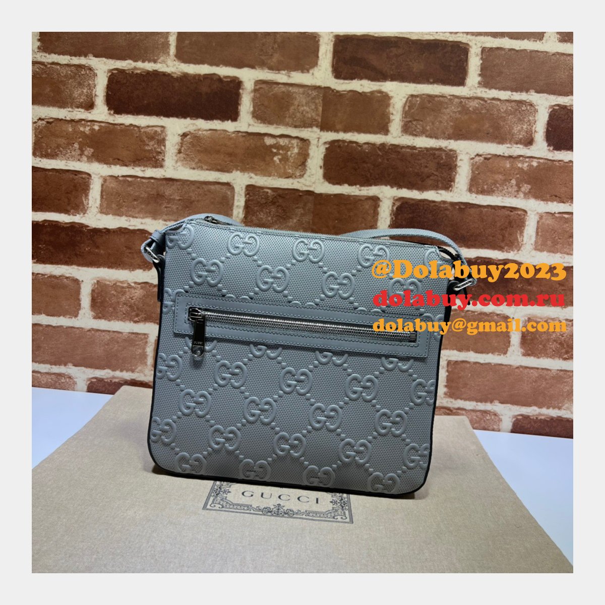we offer high-quality fake black G*u*i signature messenger 406410 bag