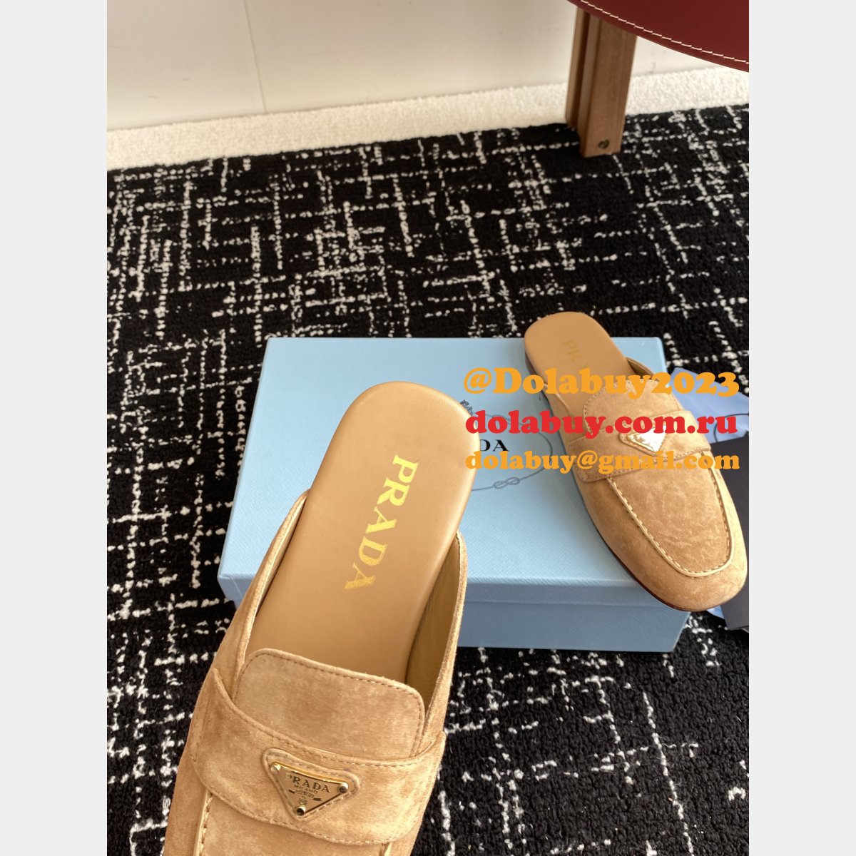2025 Top Quality Prada Suede Slippers
