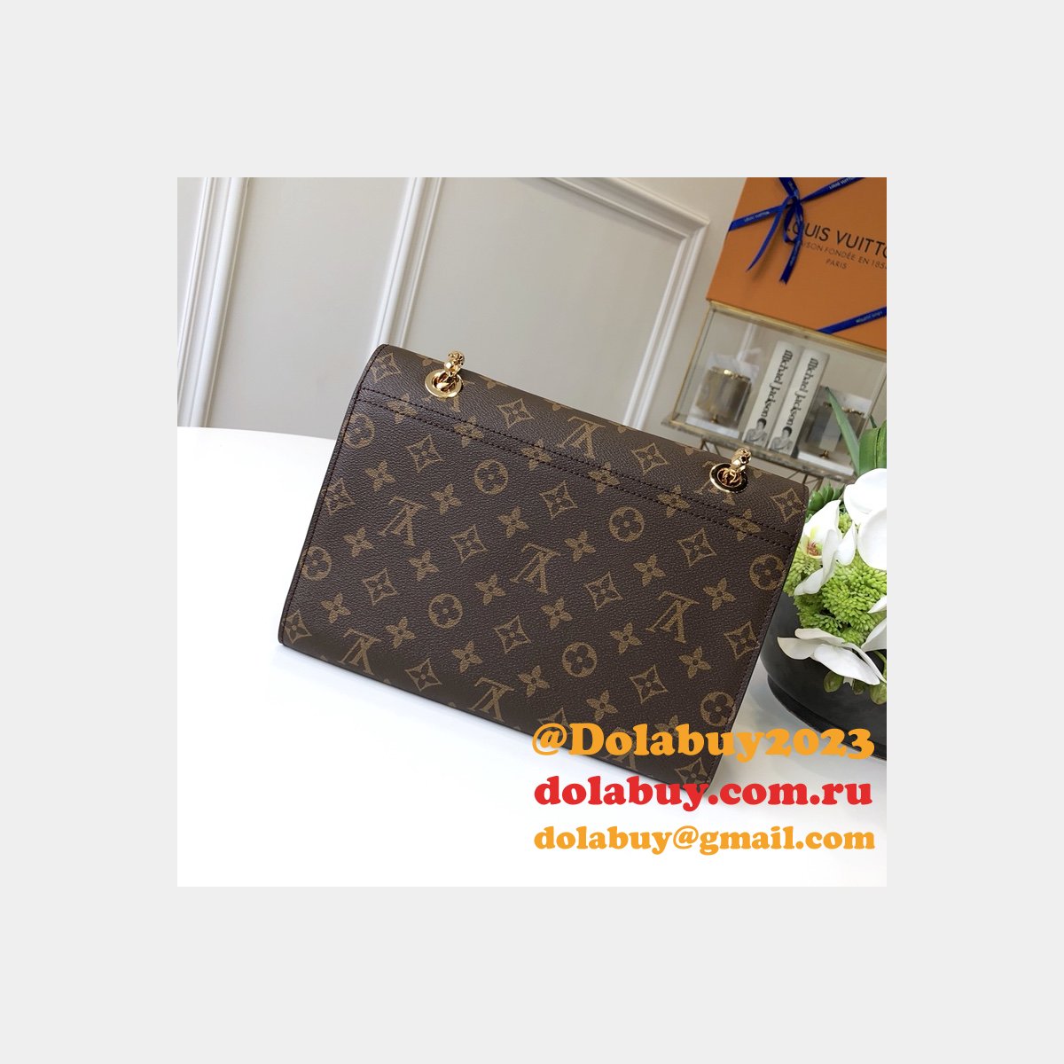 Louis Vuitton Replicas Monogram Canvas M41730 Leather Handbag Victoire