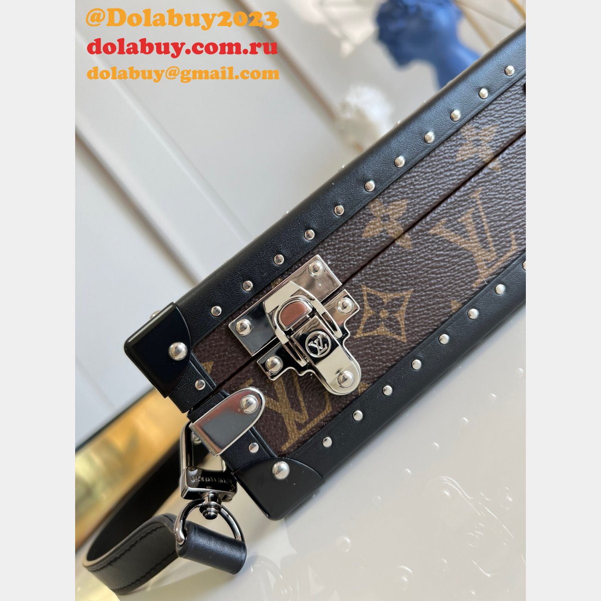 Louis Vuitton Replica Perfect Clutch Box Trunks and Travel M20251 Bag