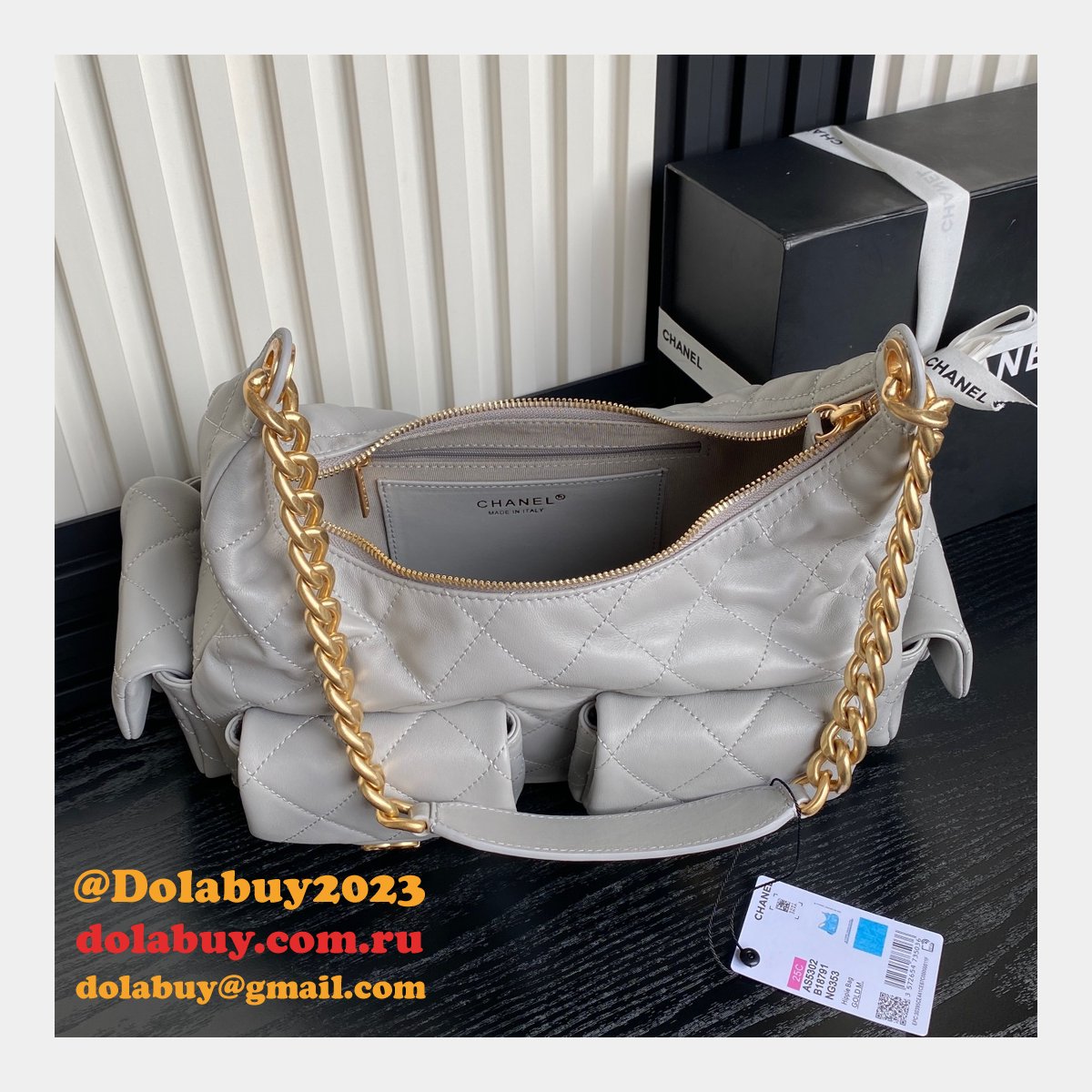 Replica Luxury AS5302 Maxi Hobo Shiny Bag