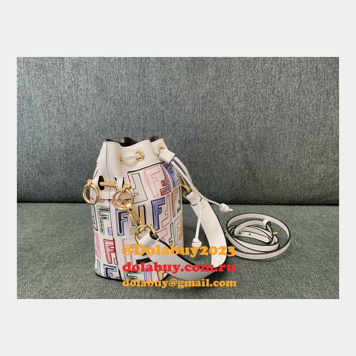 Buying Fendi Baguette 83390 Replica Mon Tresor Purse