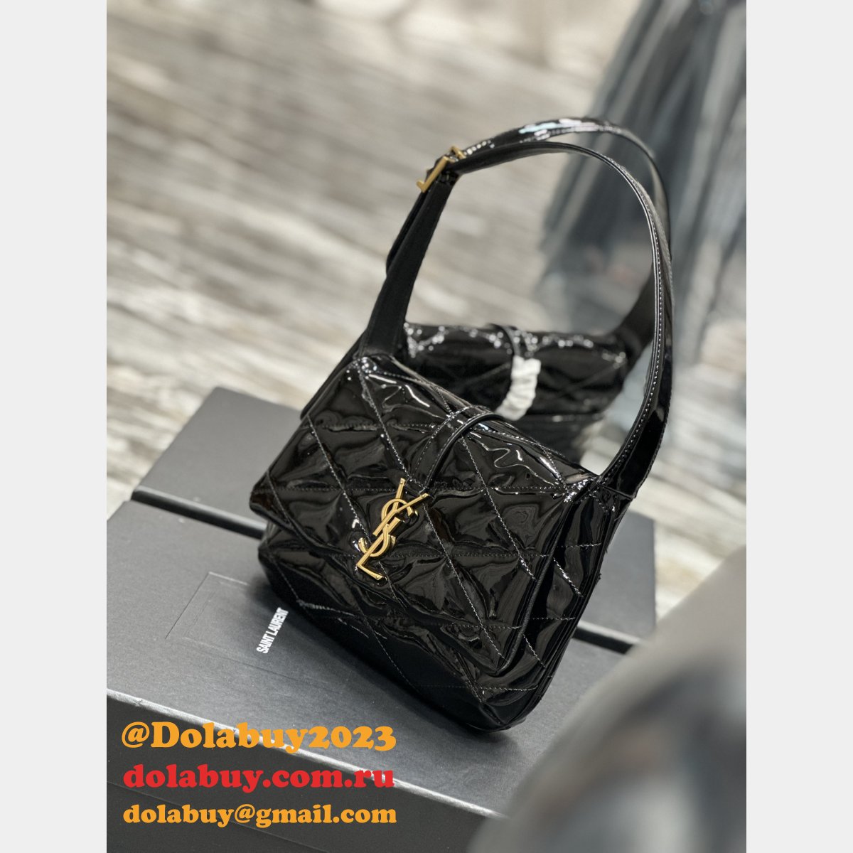 1:1 Quality Hobo Saint Laurent Fake 698567 Black Patent Bag