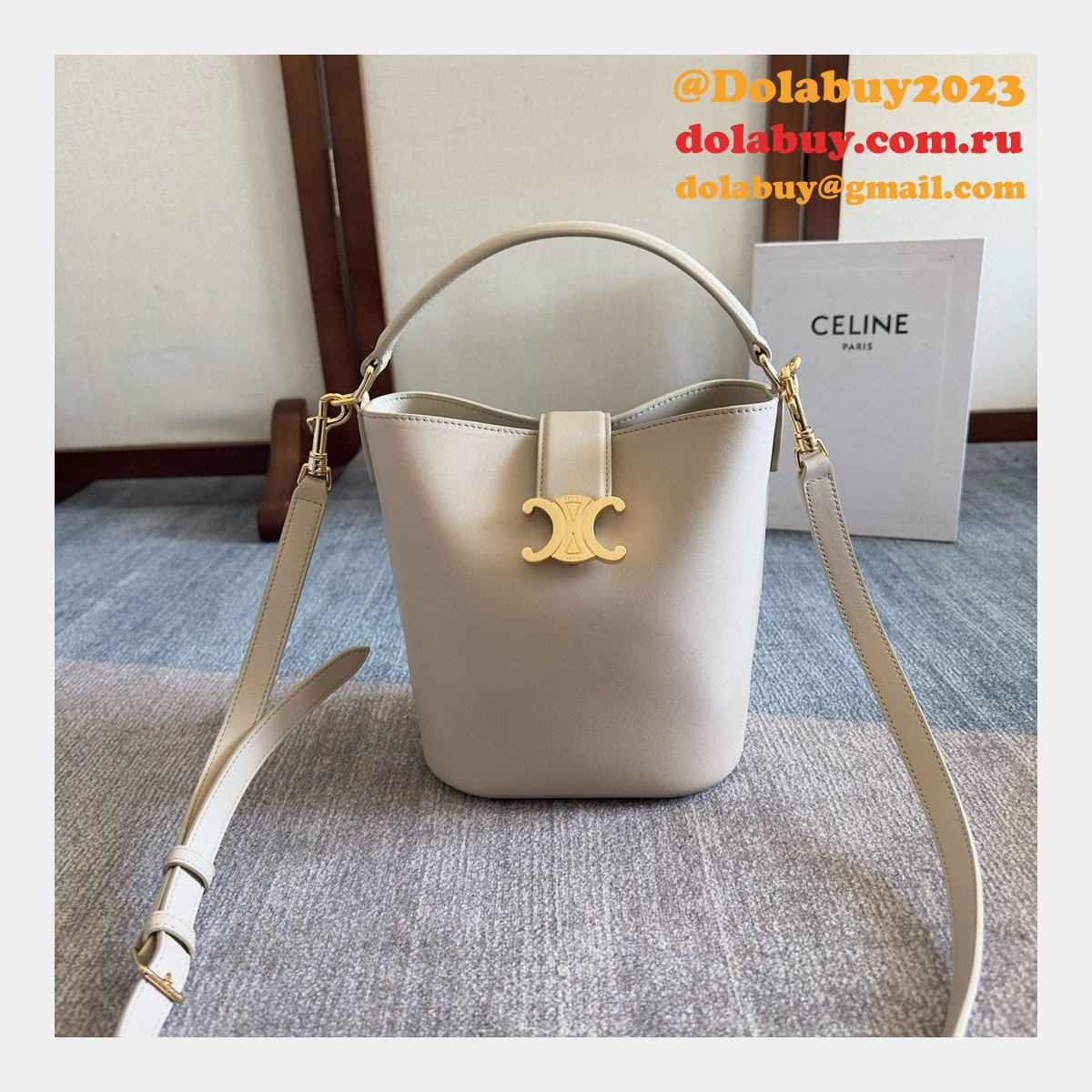 Celine SMALL BUCKET LOUISE IN SMOOTH CALFSKIN
