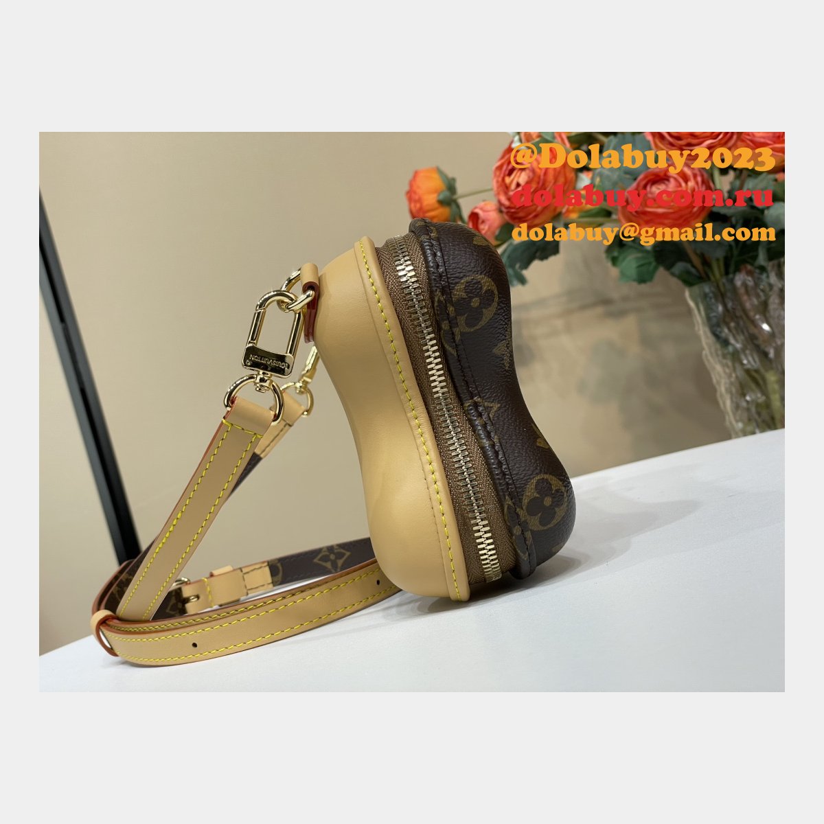 Louis Vuitton M12615 Bone Wearable Wallet Monogram Bag