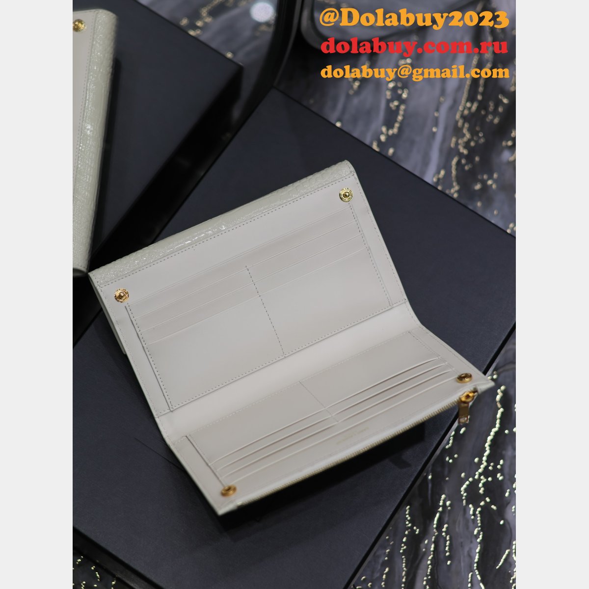 Designer YSL UPTOWN crocodile pattern 582124 CLUTCH