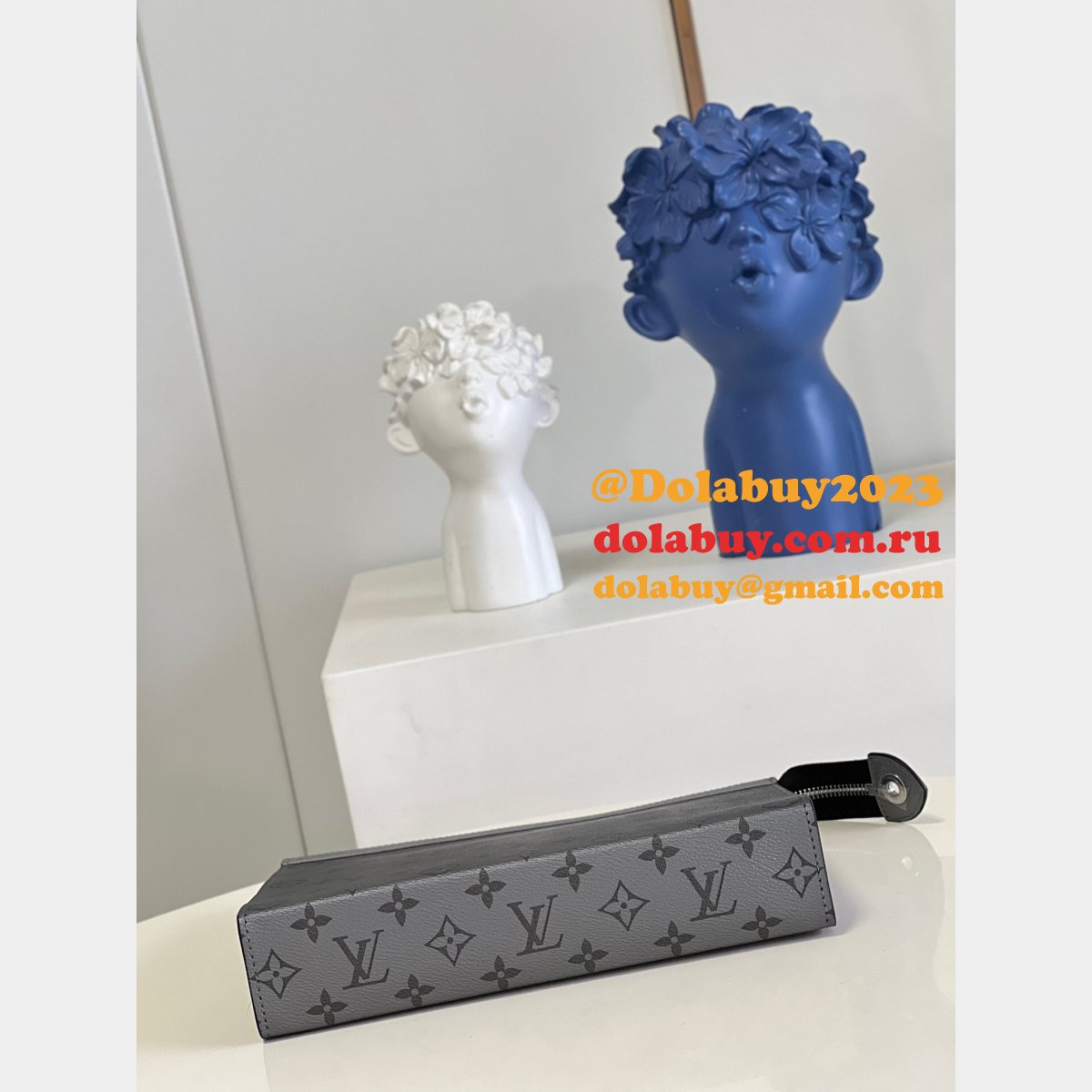 Louis Vuitton Fake Travel M30840 Pochette Voyage MM K45