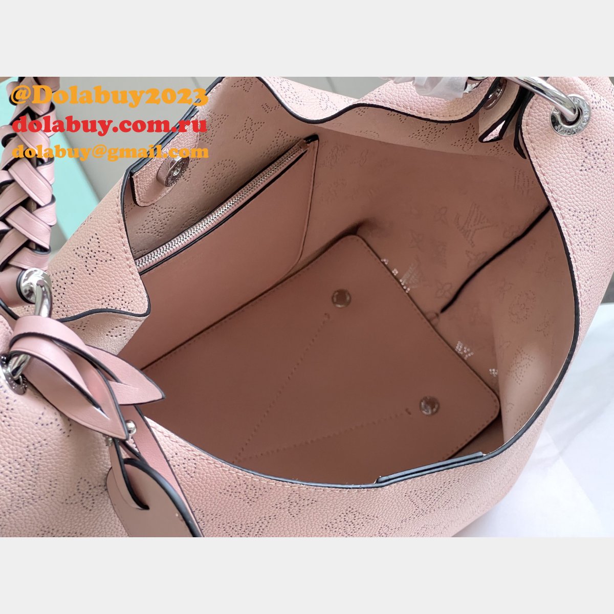 LOUIS VUITTON MAHINA M53188 HANDBAGS grey/pink/black