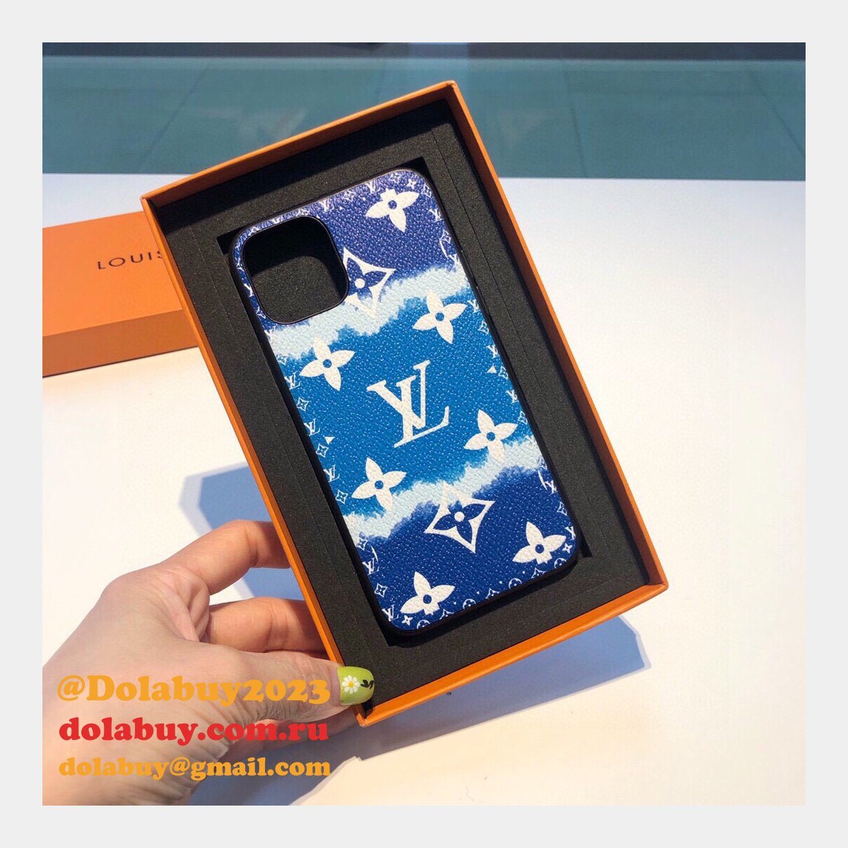 Cheap Louis Vuitton Square phone case