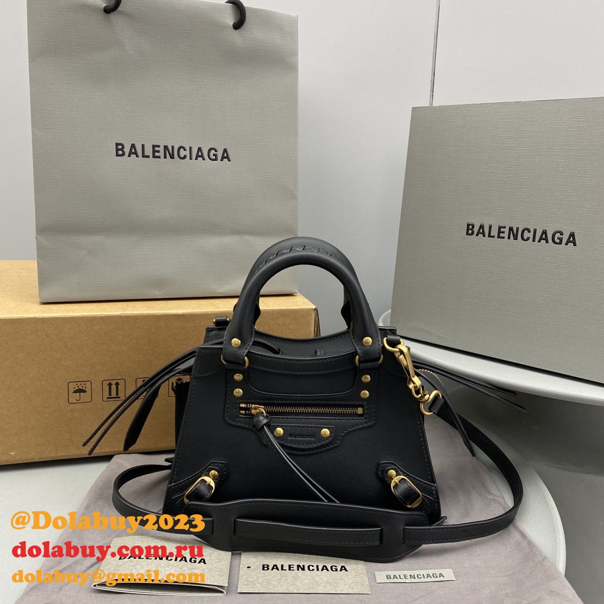 Wholesale balenciaga cuag plain weave black