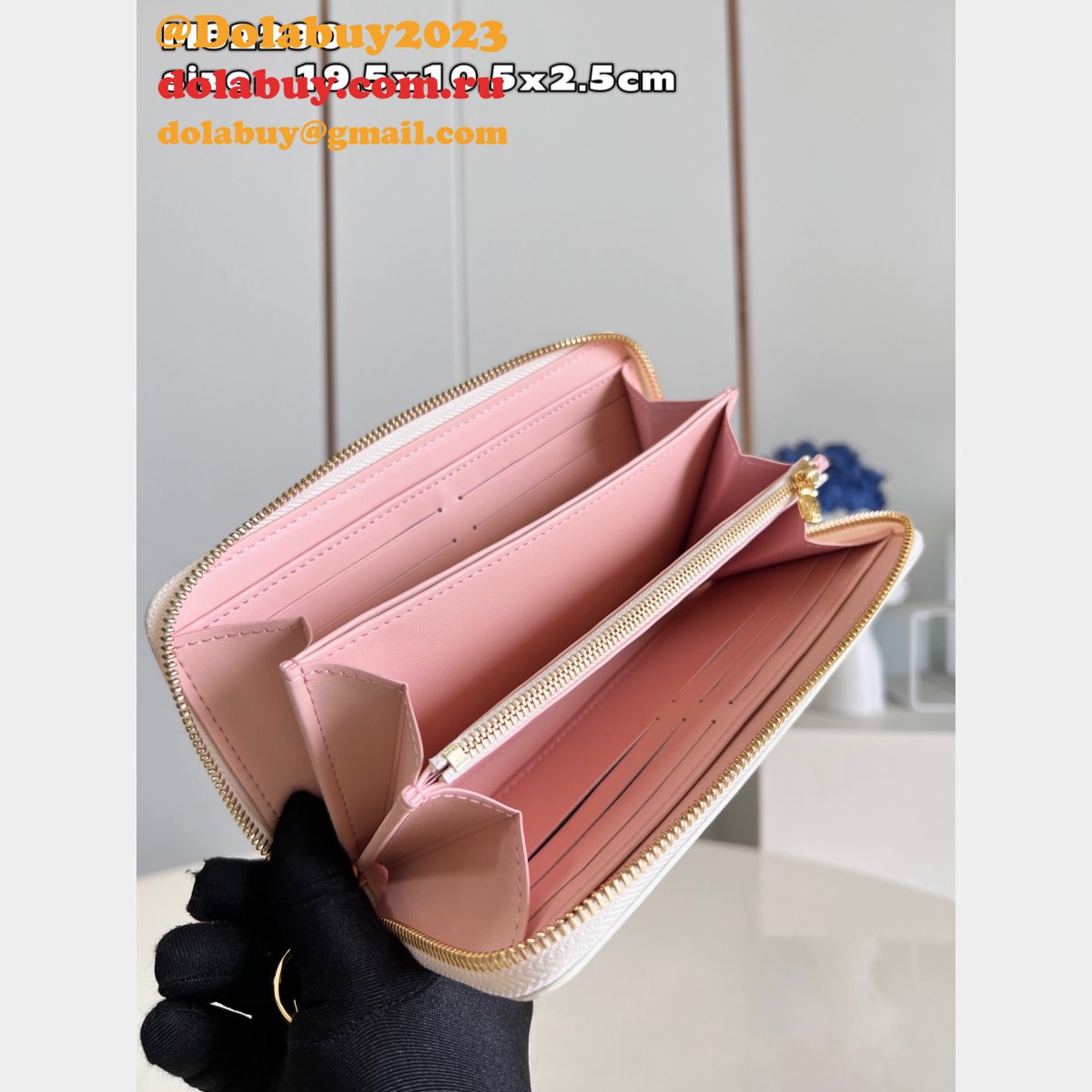 Perfect Louis Vuitton Zippy Wallet H27 M82290 Replica Bag