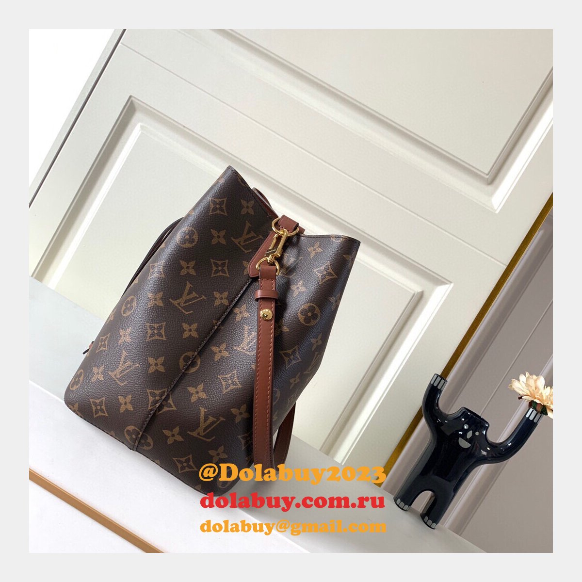 Luxury Replica Louis Vuitton Monogram Canvas Neonoe MM M44887 Bag