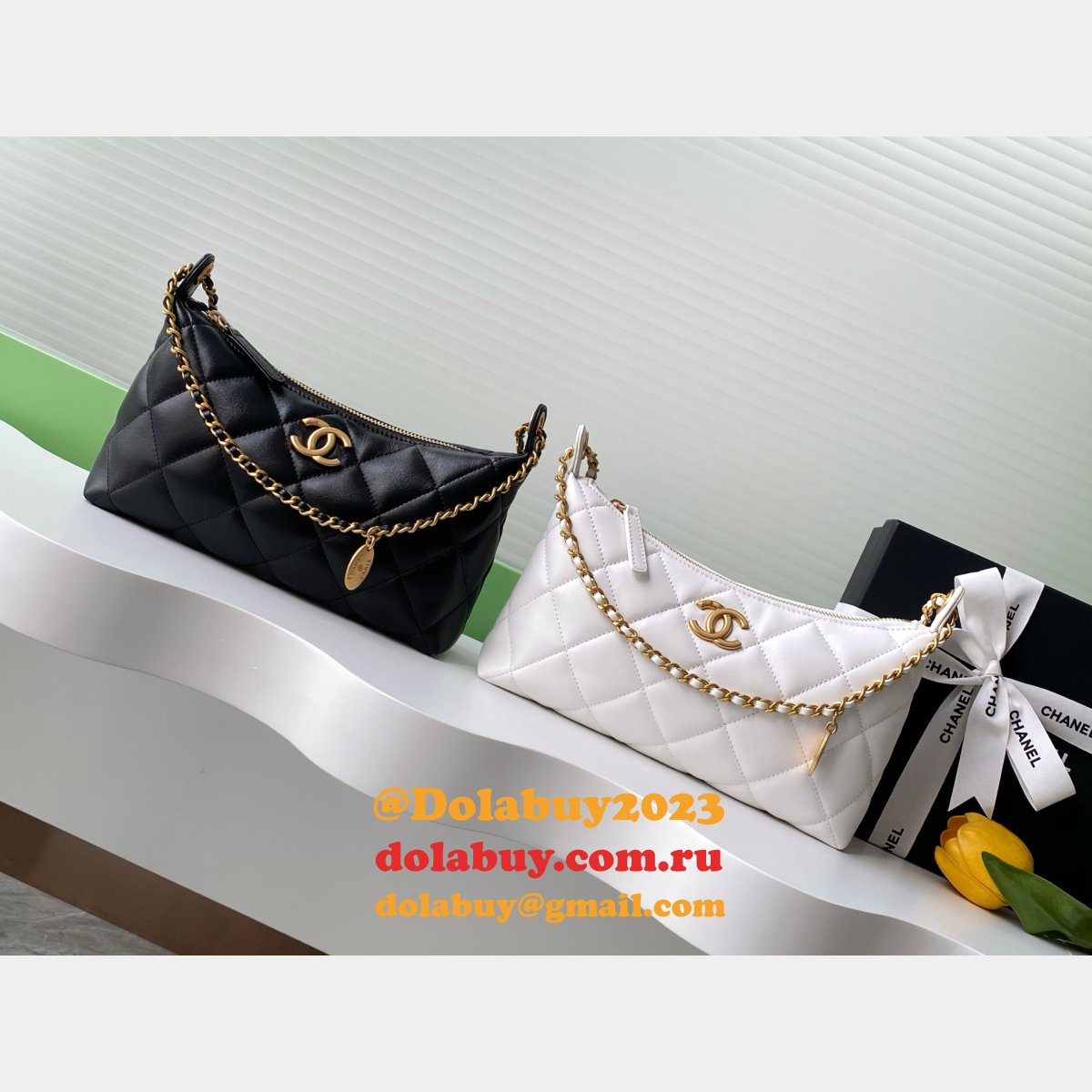 Copy Looking For Hobo 1:1 Mirror AS5528 Black/White Handbag