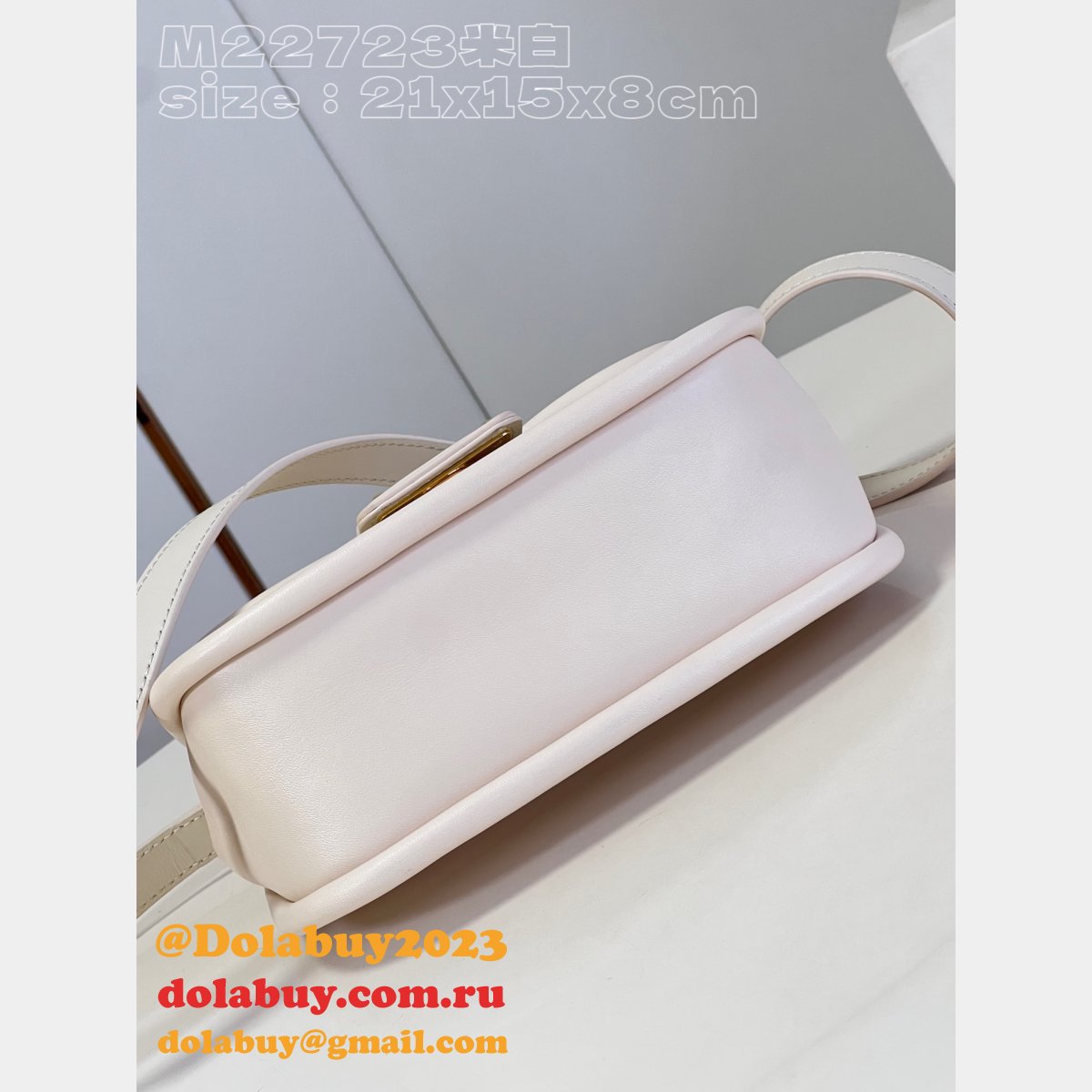 Hide M22723 Replicas Seek Epi Louis Vuitton Luxury Handbags