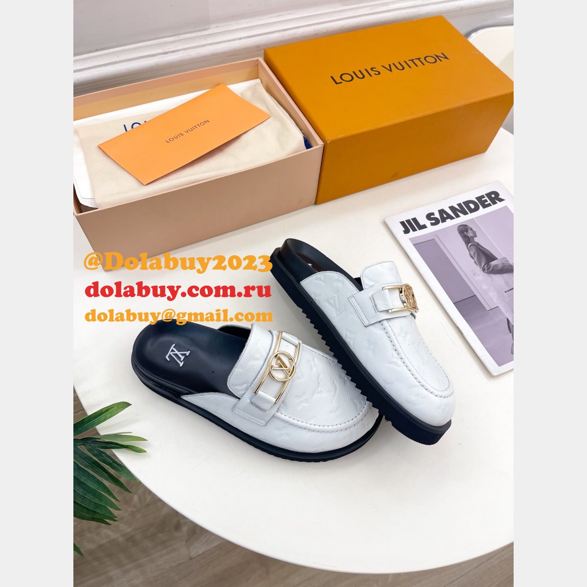 Upper Case Flat Open Back 1A884I Loafer Replica Louis Vuitton Shoes