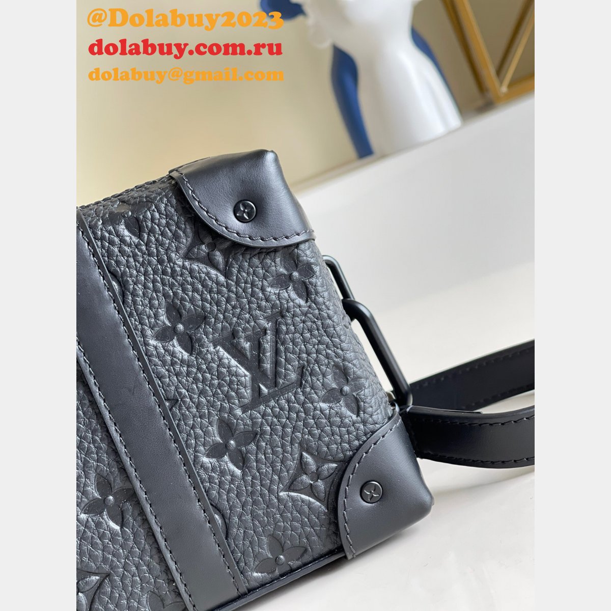 China Louis Vuitton Soft Trunk Wallet Taurillon Monogram M80224 Black