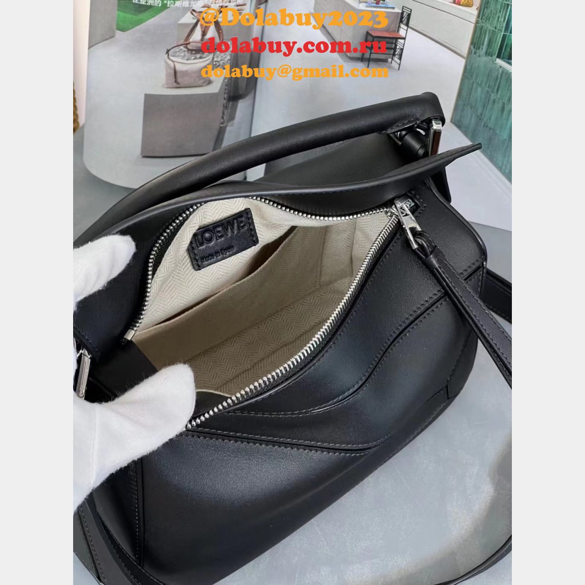 Fashion Small Puzzle Bag In Classic Calfskin 24CM