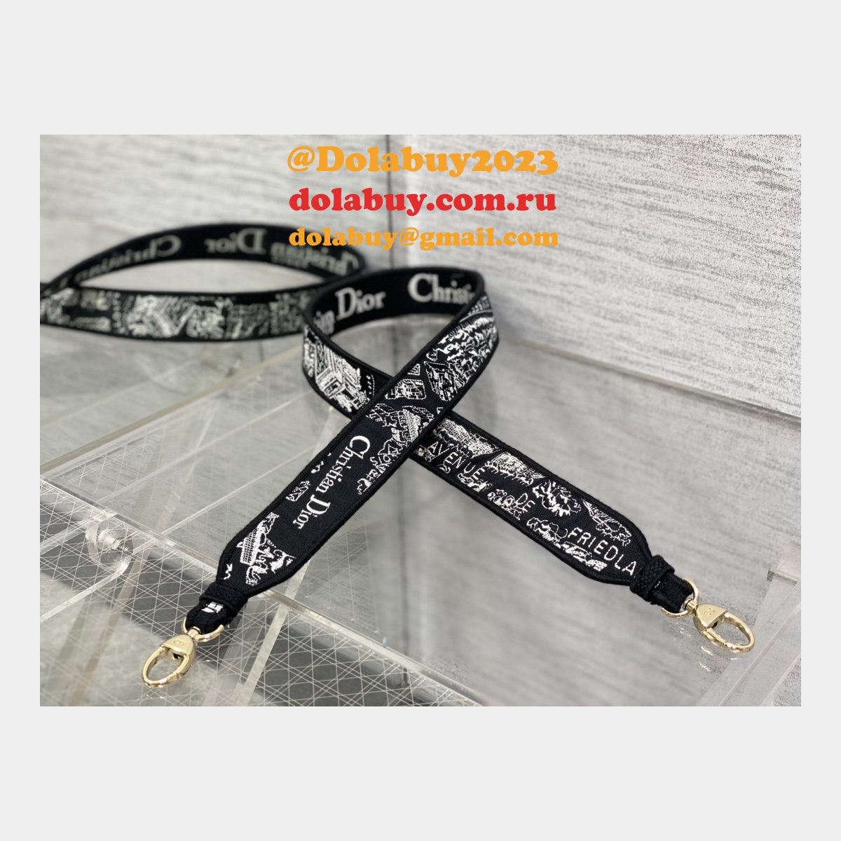 The Fashion Designer Christian Dior 17cm Bags For Sale