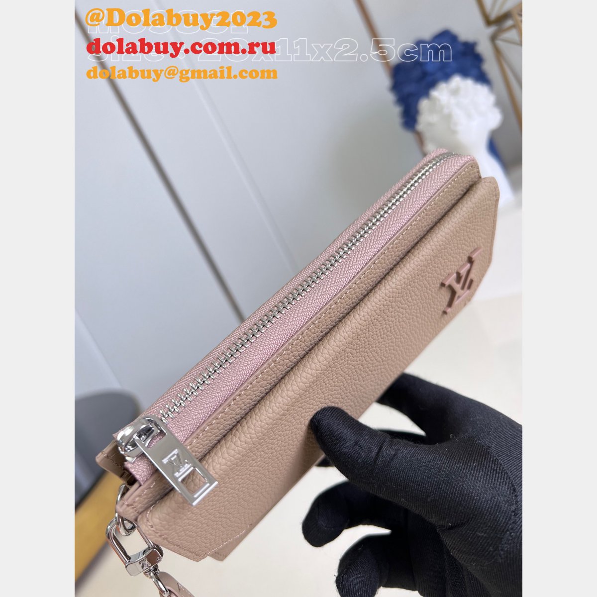 High Quality M69831 Designer Replica LV Wallets Online Sale