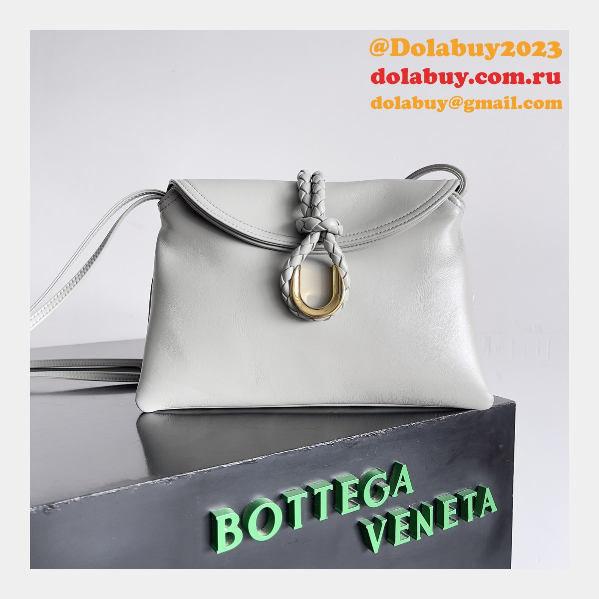 Best BOTTEGA VENETA Medium Liberta Replica Bag