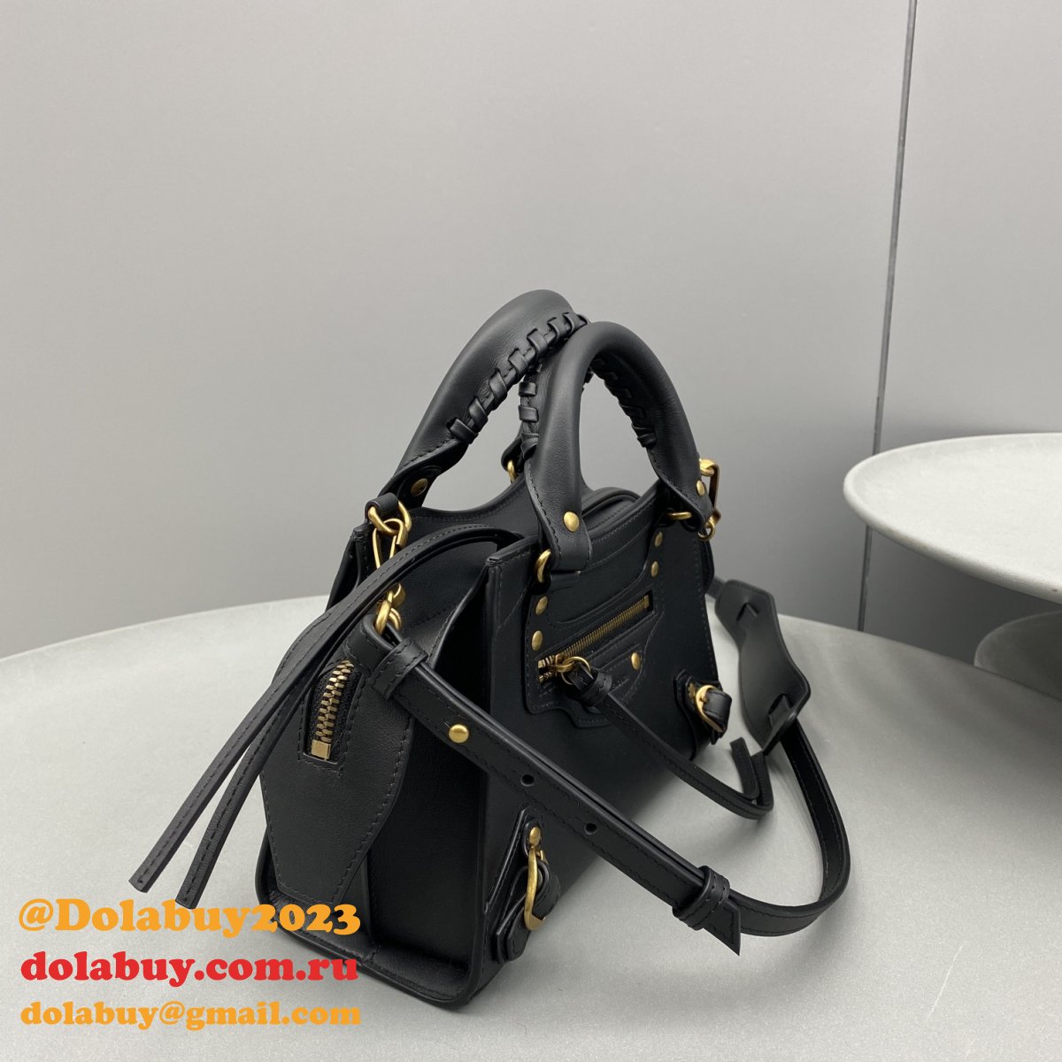 Wholesale balenciaga cuag plain weave black