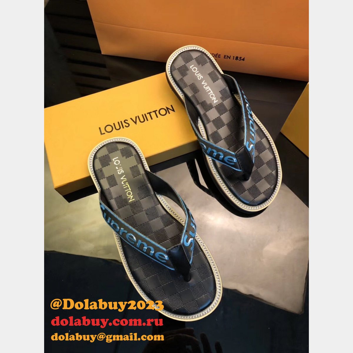 Louis Vuitton Replcia Beach Slippers 005 Shoes