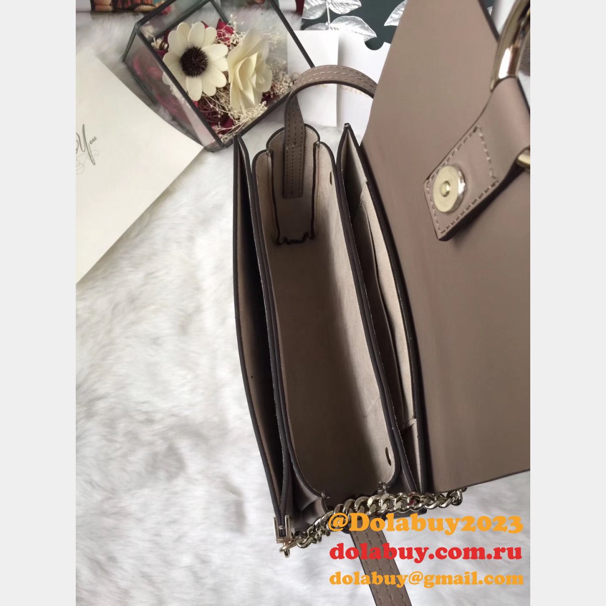 Designer 1:1 Replica Chloe Faye Bag On China Sale