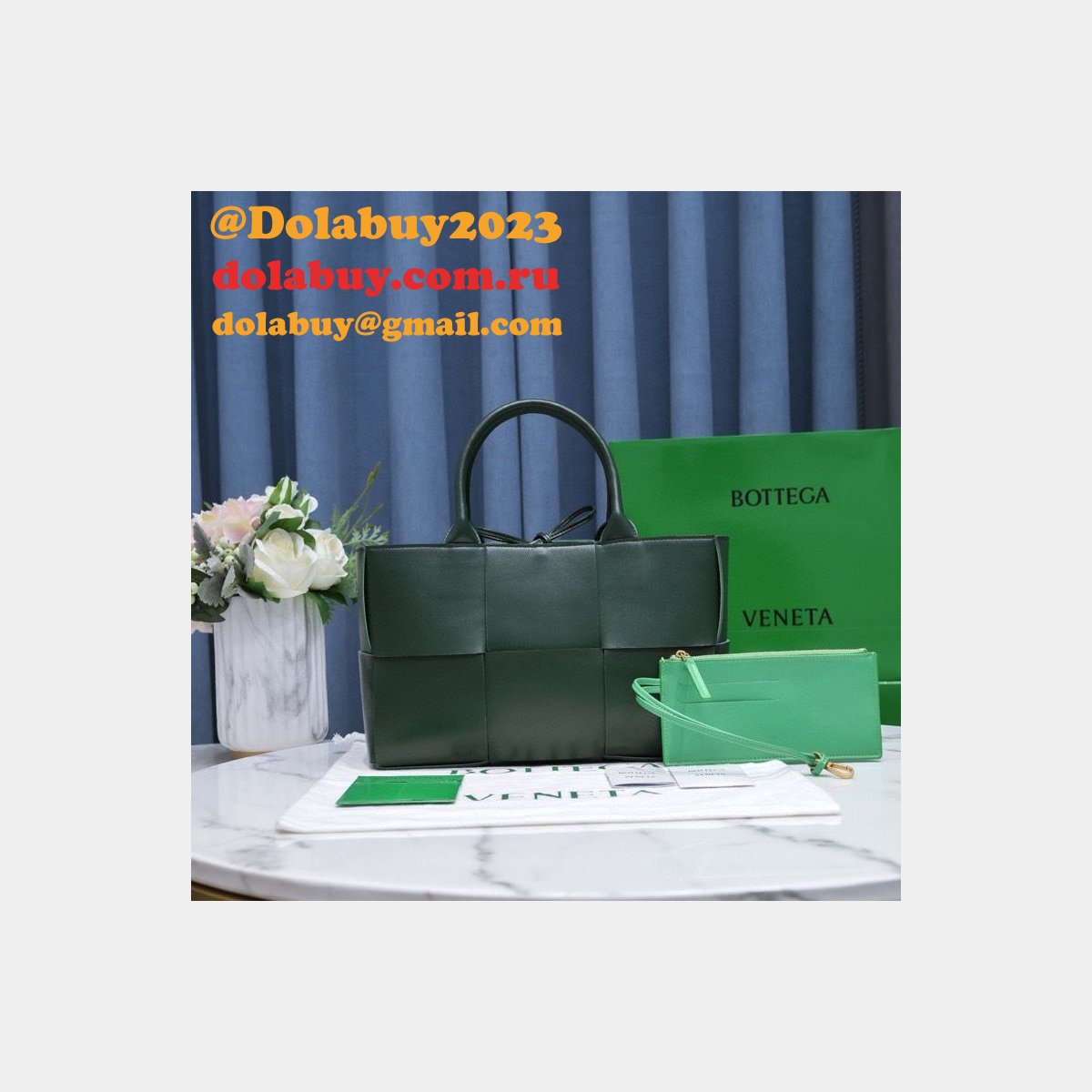 Perfect BOTTEGA VENETA Arco Small Tote Bag 30CM