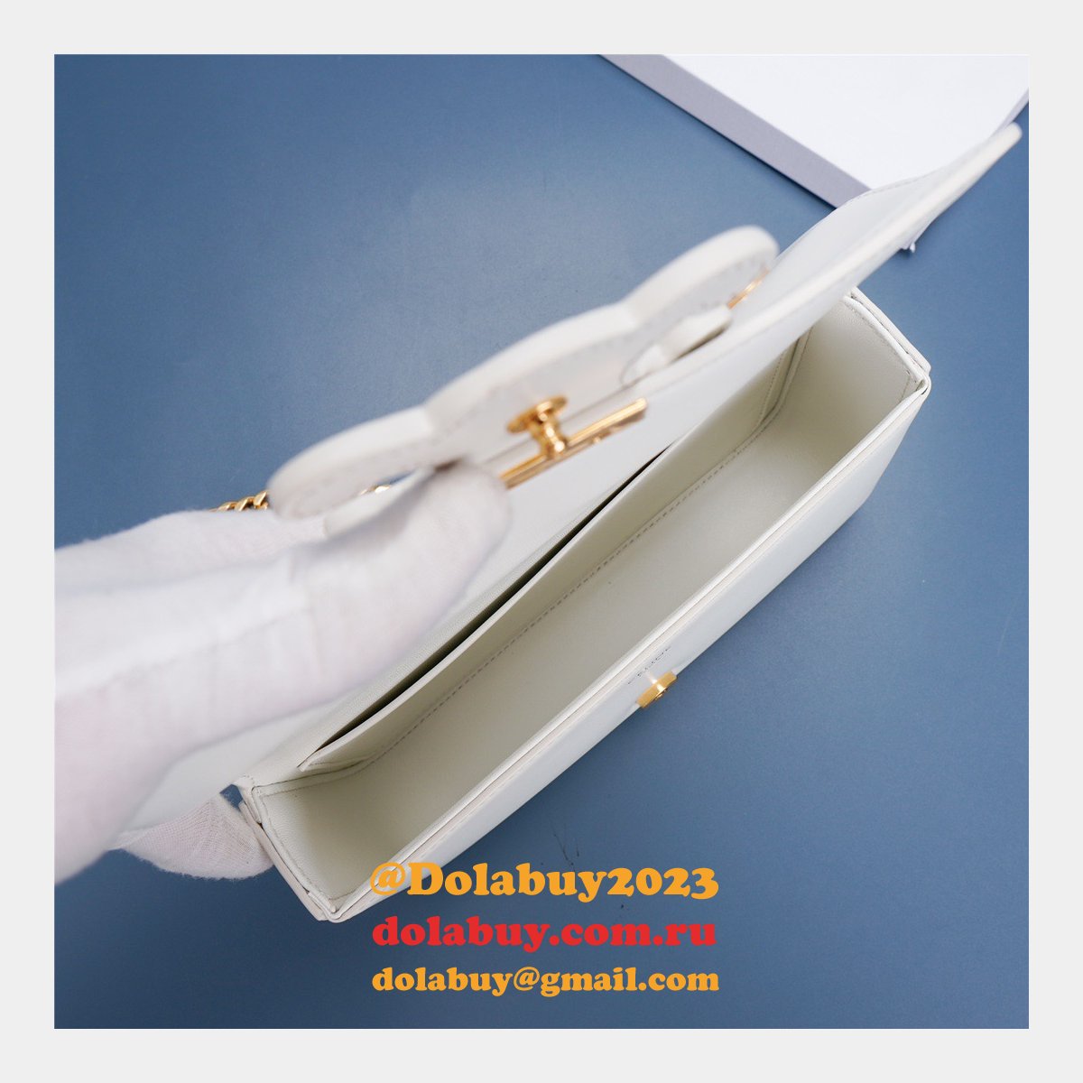 Fake Cheap Replica Celine Triomphe Handbags 21CM