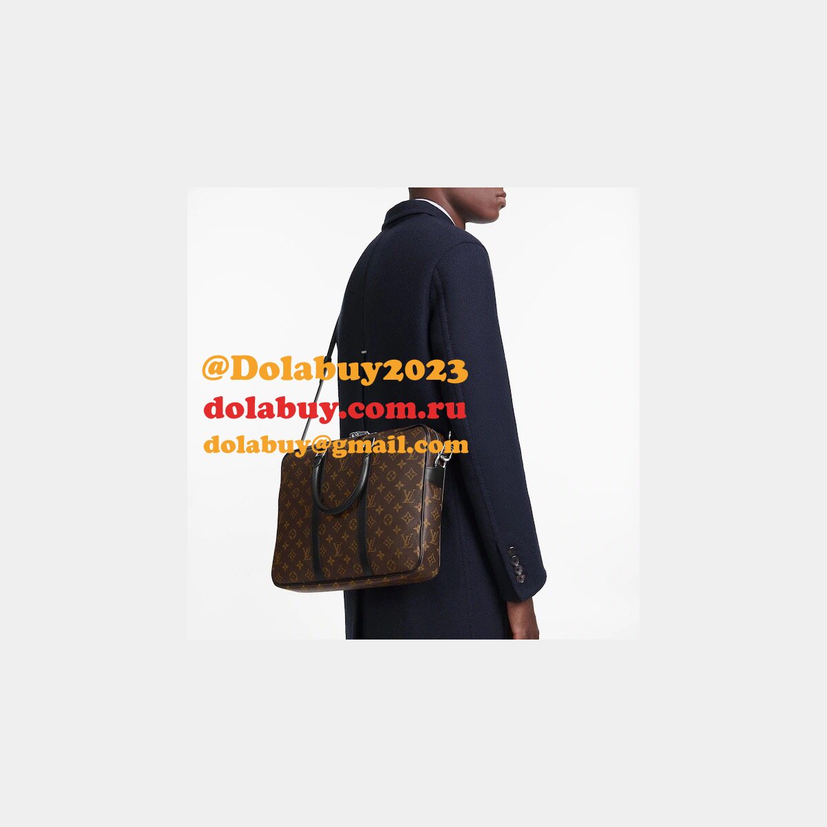 Replica LV Porte-Documents Voyage M52005