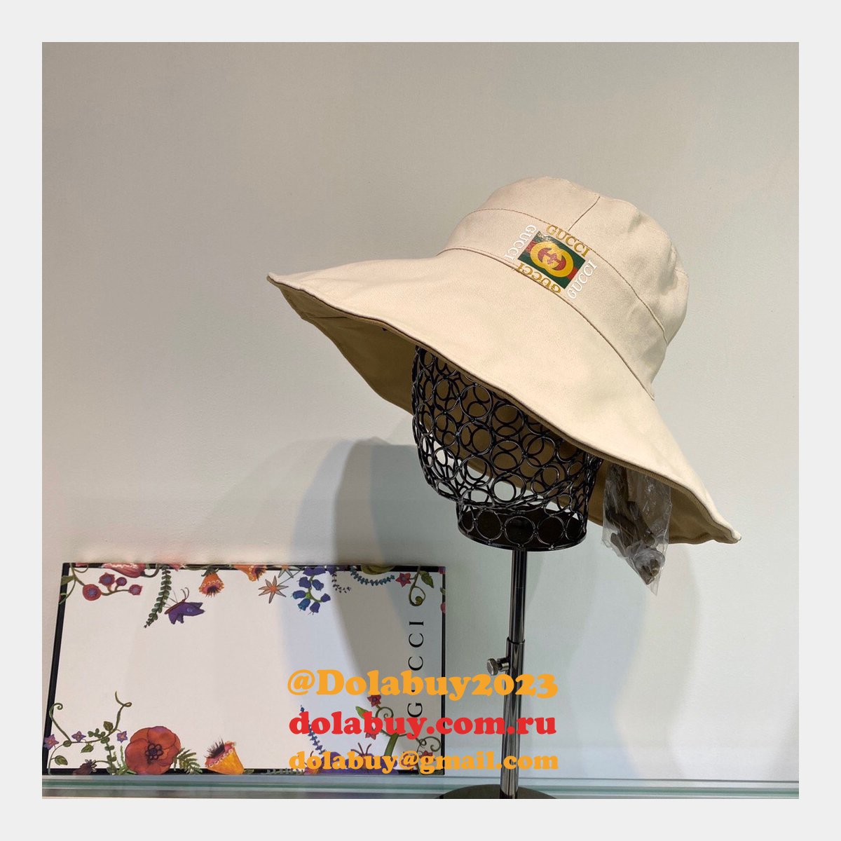 fake G*u*i wearable on both sides hats