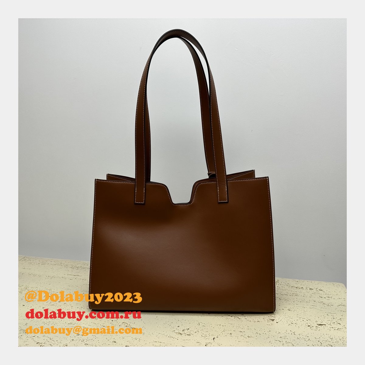 Top Fashion Cabas 16 In Smooth 112583 Celine Replica Bag
