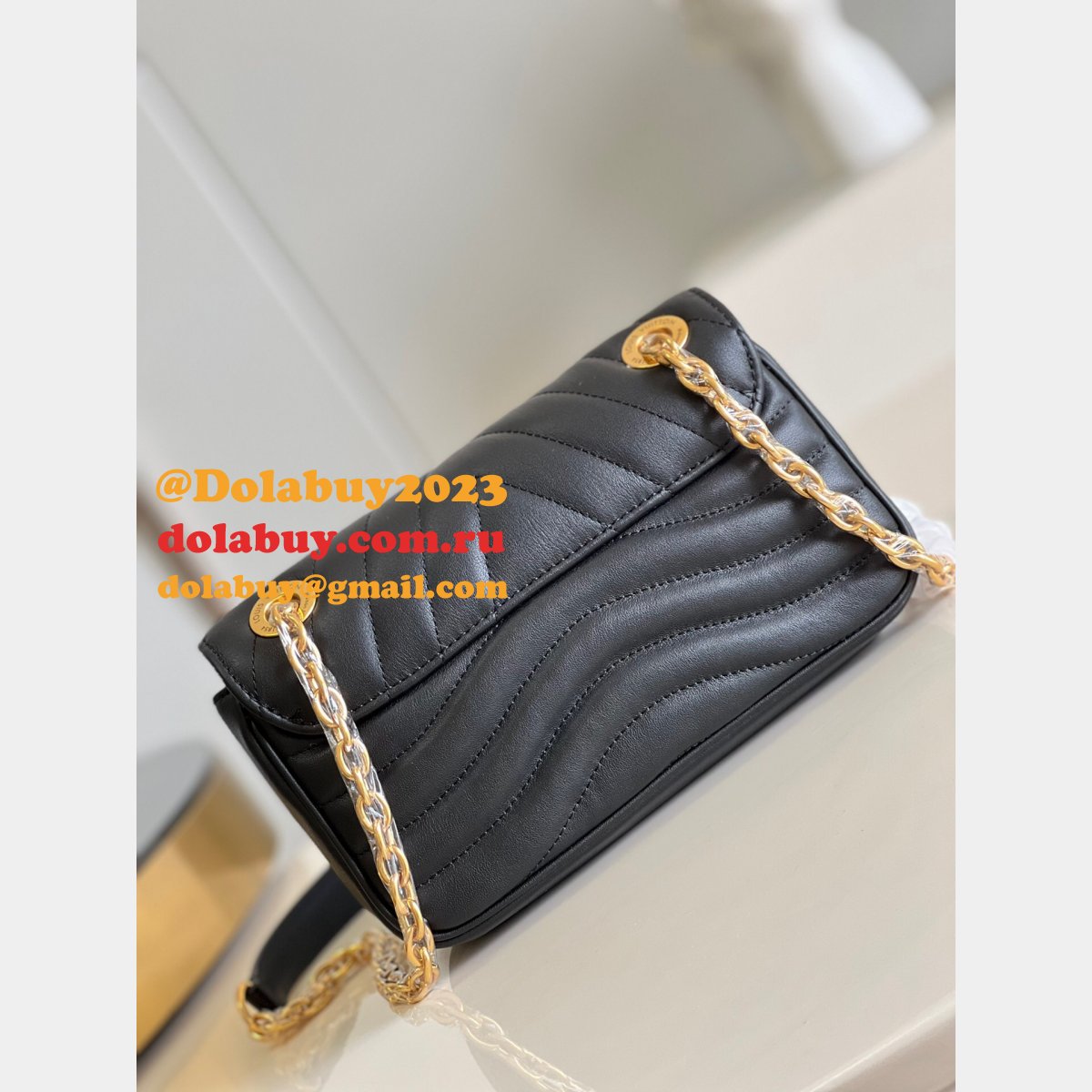 Louis Vuitton Cheap M20687 New Wave Chain UK Bag PM H24