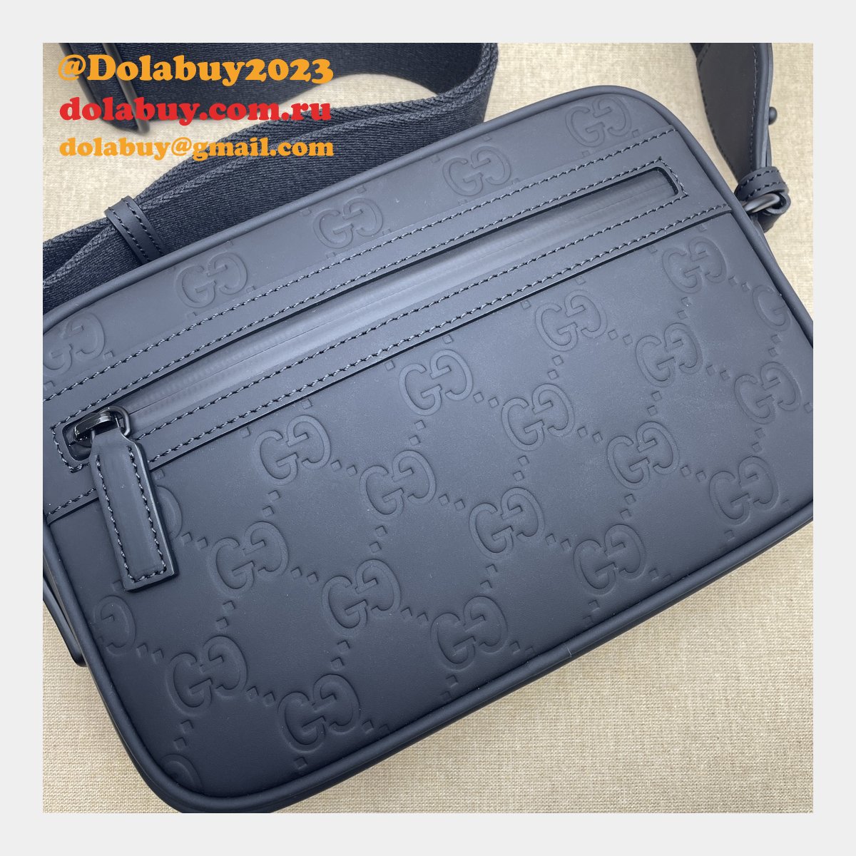 gg crossbody knockoff G*u*i rubber-effect 771293 black bag