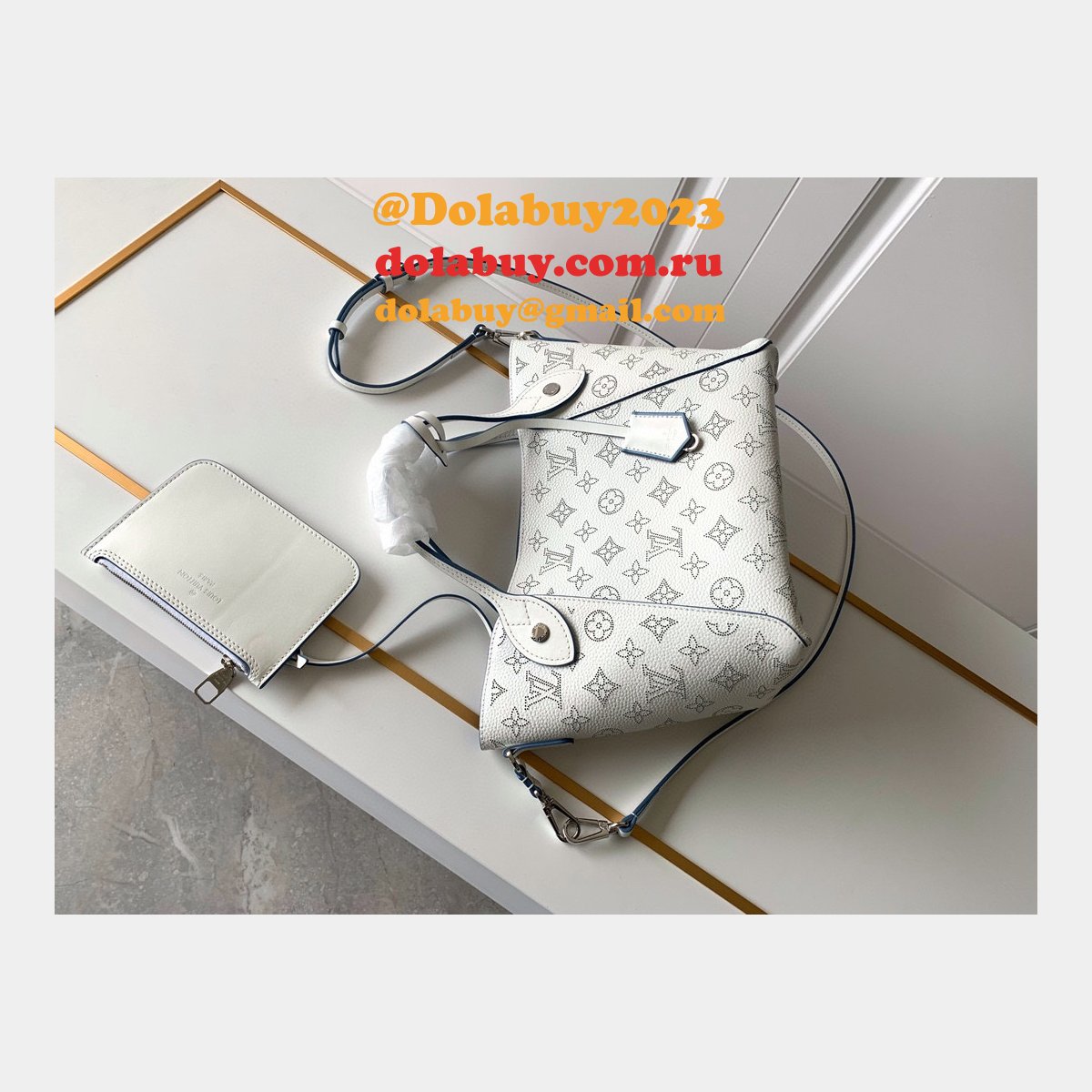 7 Star Louis Vuitton Mahina M54353/M54350 Hina Handbags