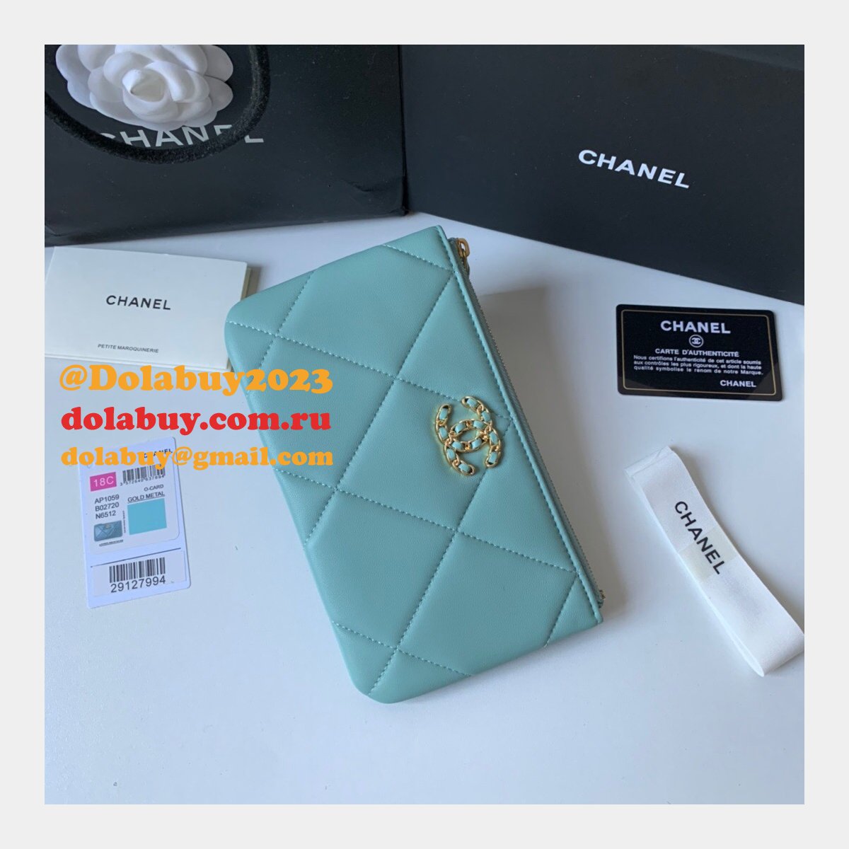 Hot Replica 19 Lambskin Small Pouch AP1059 Bag