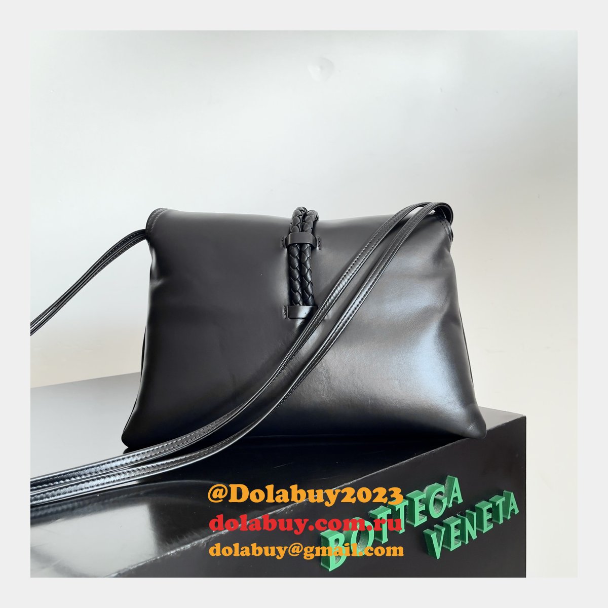 Best BOTTEGA VENETA Medium Liberta Replica Bag