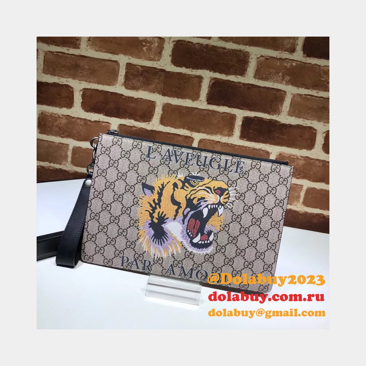 Gucci Best GG Supreme 473904 Bestiary Pouch With Bee