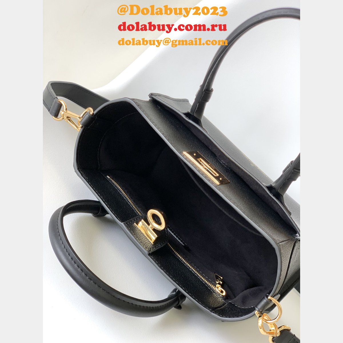 7 Star Louis Vuitton On My Side PM M21546 Handbag