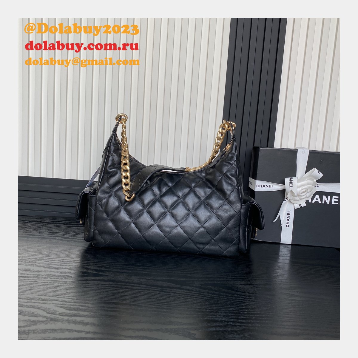 Replica Luxury AS5302 Maxi Hobo Shiny Bag