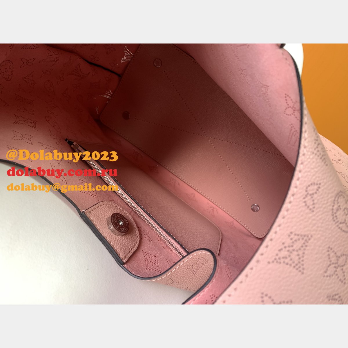 Louis Vuitton Mahina M53188 Knockoff Handbags