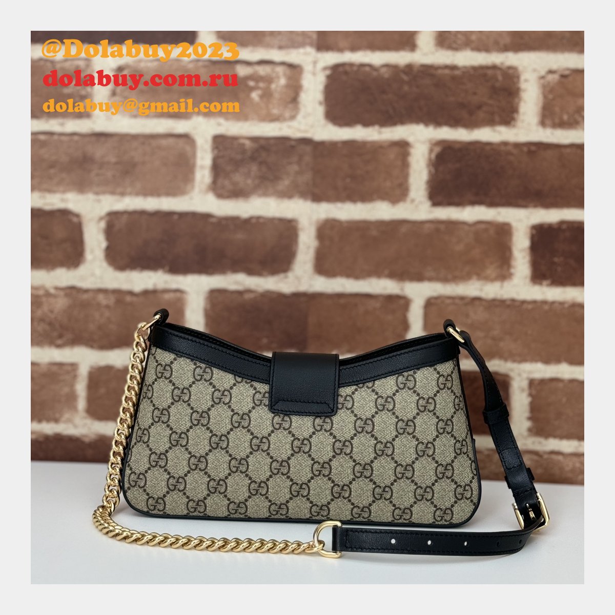 G*u*i best quality replicas 811705 padlock shoulder bag